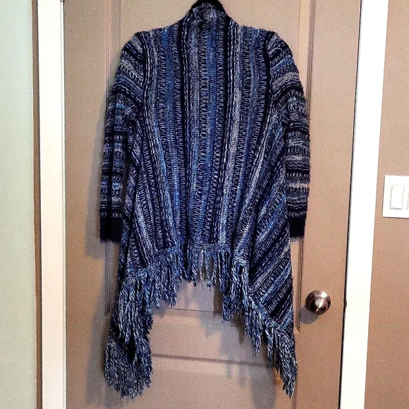 Cardigan - Picture 3 of 5